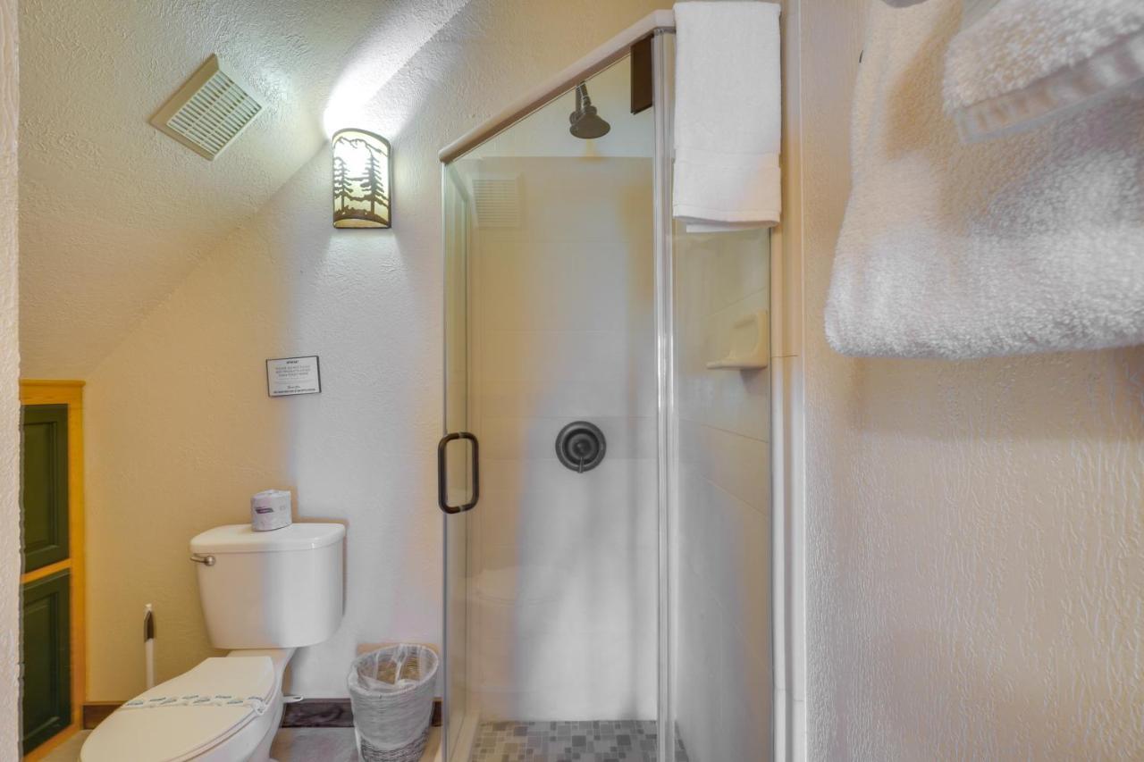 Central Sevierville Cabin With Hot Tub And Views! Ngoại thất bức ảnh